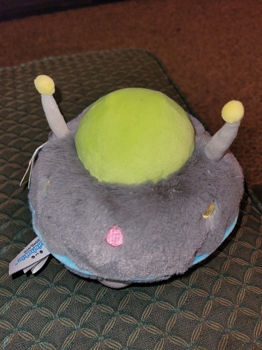 Mini zerdrückbares UFO grün Alien Celestials 10 Zoll Plüschtier Stofftier Neu mit Etikett - Bild 3 von 5