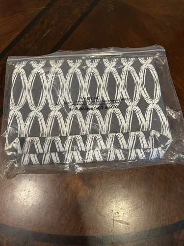 Thirty One Charcoal Links Zipper Pouch NEW IN BAG - Picture 2 of 5