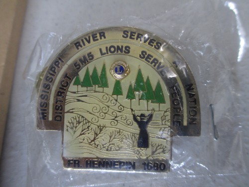 Vintage Lions Club Lapel Pin Fr. Hennepin 1680 Mississippi River NOS lot of 10 - Bild 3 von 4
