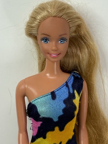 W/ ORIGINAL SWIMSUIT! Vintage 1985 Tropical Barbie Doll #1017 Longest Hair Ever! - Picture 2 of 9