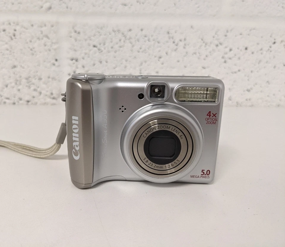 Canon PowerShot A530 Silver Digital Compact Camera - Image 2 of 4