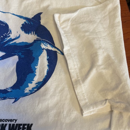 Discovery Shark Week Don't Be Cold Blooded DONATE BLOOD Shirt Größe 2XL - Bild 2 von 4