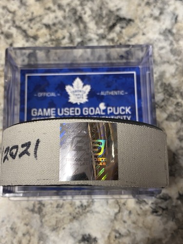 John Tavares Toronto Maple Leafs Game Used Goal Puck 365th Career Goal 10/22/21 - Picture 6 of 9
