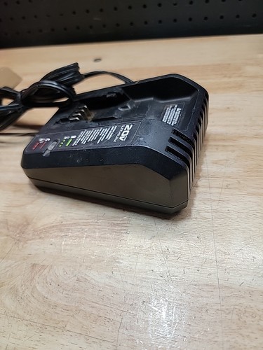 PORTER-CABLE PCC691L 20V Battery  Charger TESTED WORKING - Picture 8 of 8