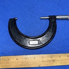 J.T. Slocomb Co. 3 to 4 Inch Outside Micrometer Analog. Providence, RI, USA