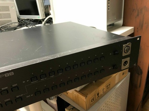 Akai DP88 Digital Patchbay 10x10 AES/EBU - SPDIF - Digital Detangler - Picture 6 of 7