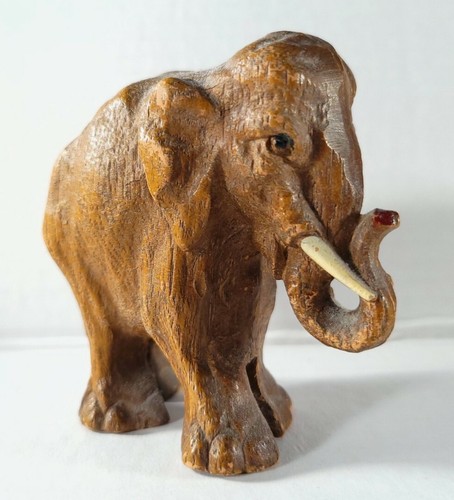 Eine Elefant Skulptur / Figur in dunkler Holzoptik aus Resin / Figur. 3.5"x3.5"x1.75" - Bild 1 von 10