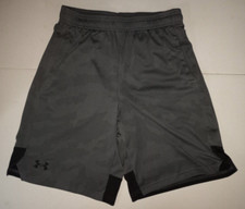 Under Armour Mens GRAY CAMOUFLAGE 2 Pocket Elastic Athletic Shorts S NWOT NEW