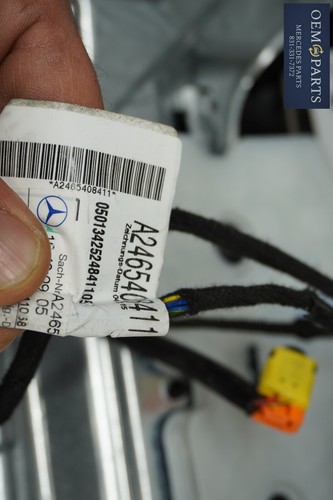 ASIENTO DELANTERO DERECHO MARCO DE PISTA INFERIOR CON MOTORES MERCEDES W242 W246 B250 CLA250 OEM - Imagen 8 de 9