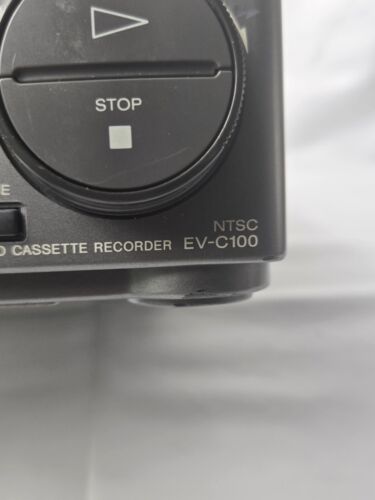 Videoregistratore stereo Sony EVC100 Hi8 VCR - usato - problemi estetici - Foto 3 di 6