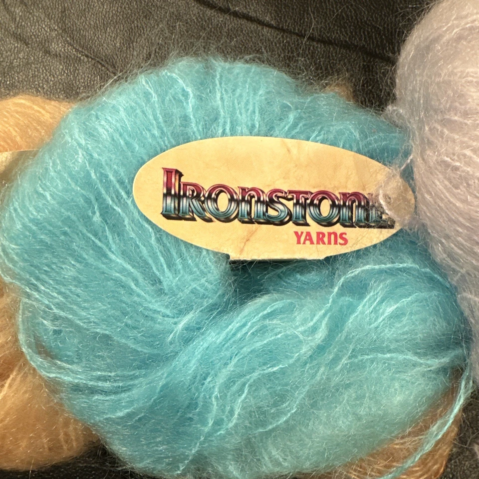 Fios IronStone Mohair Inglês 78% Mohair 13% Lã 9% Nylon 5 Fios - Imagem 2 de 4