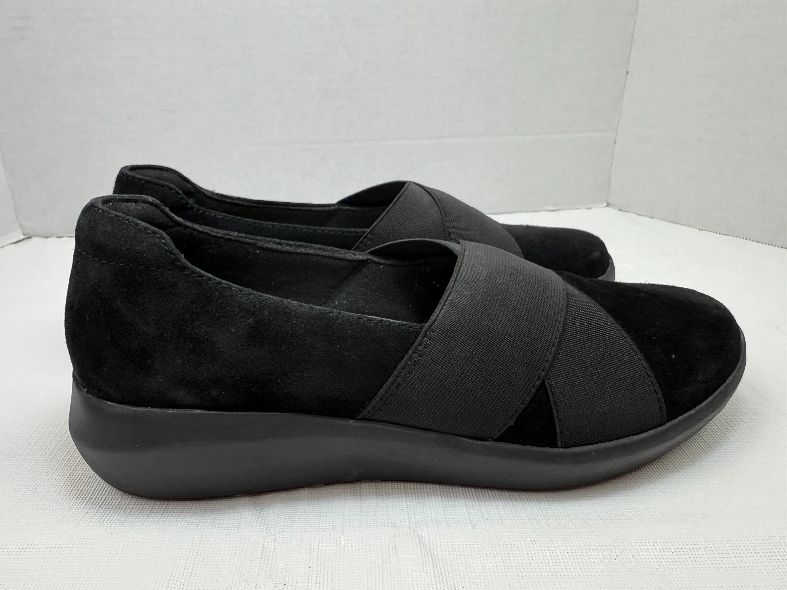 Collezione by Clarks Kayleigh scarpe slip on donna taglia 7M mocassini neri scamosciati
