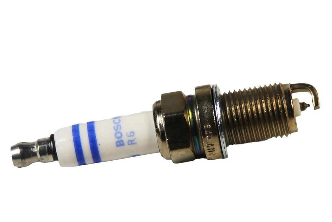 NEW OEM GENUINE SPARK PLUG Bosch Double Platinum FR5KPP332S 0242245576