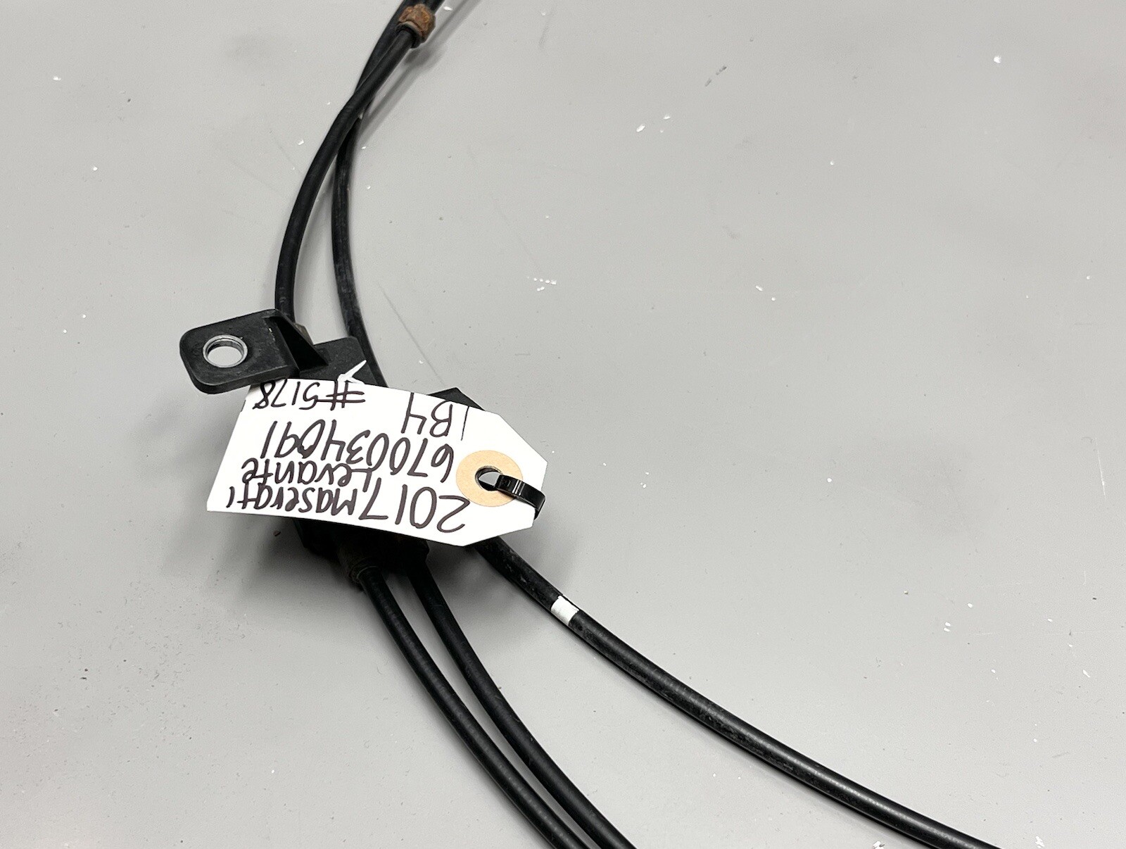 ⭐️2017-2020 MASERATI LEVANTE HOOD BONNET RELEASE OPEN OPENER CABLE LINE OEM