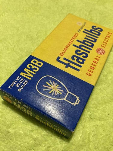 GE M3B Flashbulbs Box Of 12 - Foto 2 di 8