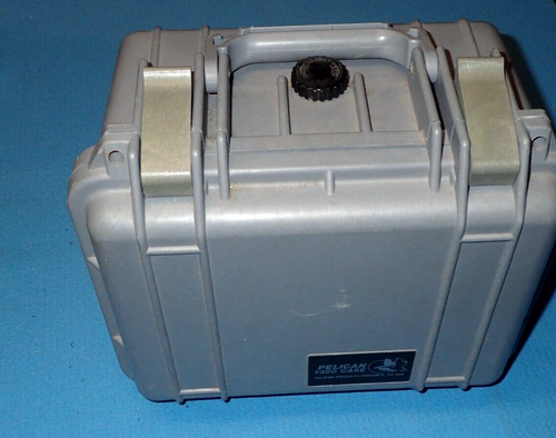 Pelicase 1300 mit Schaumstoffeinlage am Boden, § - Bild 1 von 5