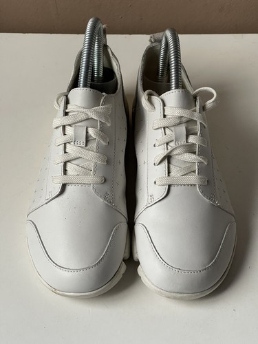CLARKS Trigenic Ladies Light Grey Leather Lace Up Comfort Shoes Size 3 D / 35.5 - Picture 3 of 12