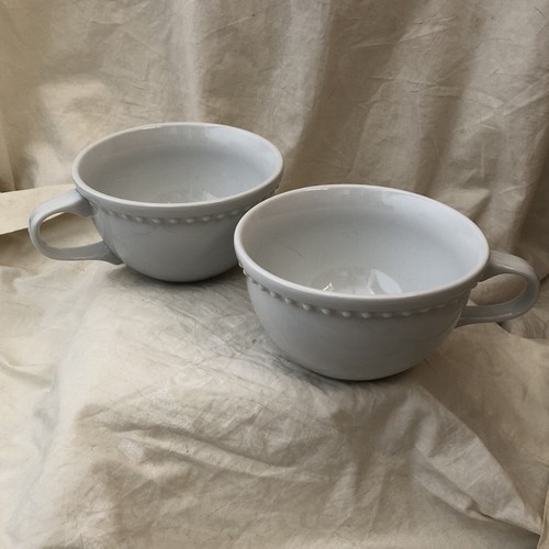 2 tazas PILLIYVUIT Williams Sonoma porcelana blanca pesada borde con cuentas usadas en excelente estado - Imagen 2 de 7