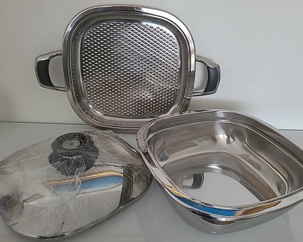 Foto 1 di 9