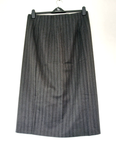 M&S Business/Work Calf Length Skirt in Dark Grey Pinstripe Design, Size 16 Long - Picture 2 of 4