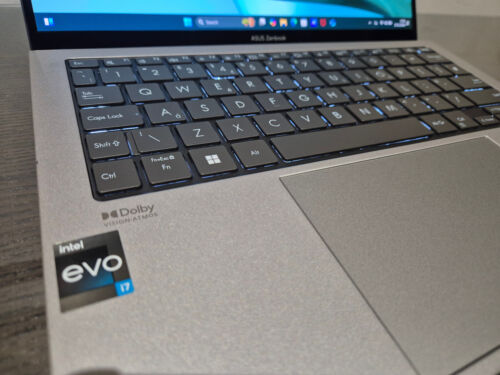 Asus ZenBook S 13 2.8k OLED UX5304VA - Intel Core i7-1355U 1.70Ghz - 16GB - 1TB - Foto 3 di 5