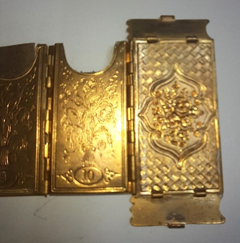 VICTORIAN, AVERY, ARTHUR JAMES Accordion hinged Needle Case W/ Ornate Scrollwork - Picture 9 of 18