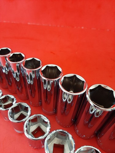 NEW CRAFTSMAN 24pc Shallow & Deep 3/8" Drive SAE 6pt Point Socket Set - Picture 8 of 9
