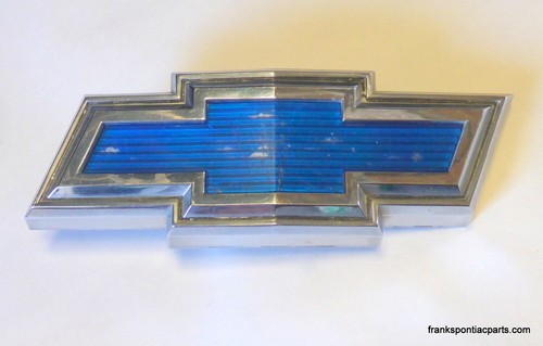 1970-72 Chevy Truck OEM GM Grill Emblem #3990740 70 71 72 Nice Chrome!