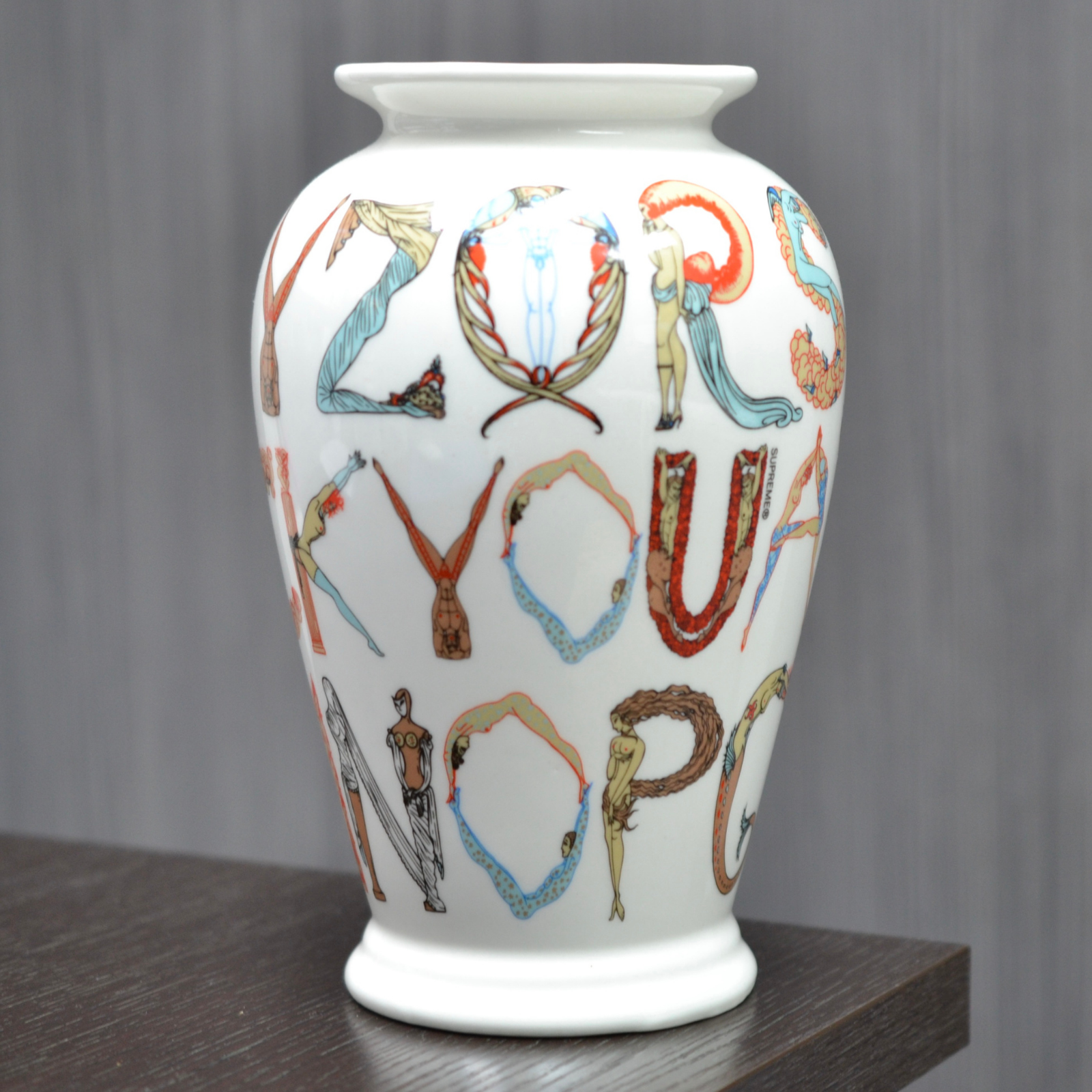 Supreme 18ss Alphabet Vase アルファベットベース 花瓶