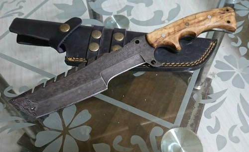 Custom Handmade Damascus Steel Tanto Style Hunting Tracker Olive Wood Handle - Picture 2 of 9