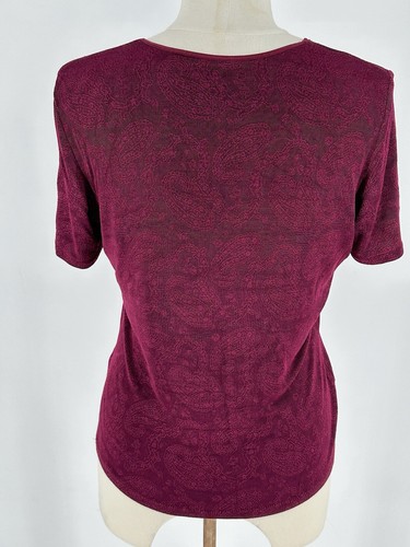 Women’s Purple Paisley Pattern Top Size 18.5” PTP - Picture 3 of 4