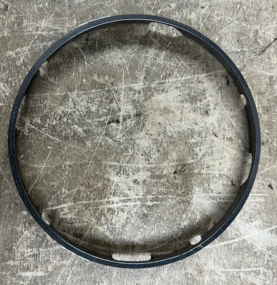 Llanta exterior faro original Triumph Late TR3A, TR3B, TR4, TR4A y TR6, 156-700 Foto 2 de 3