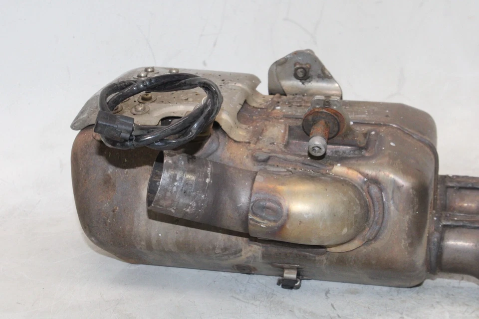 10-20 YAMAHA YZF R6 OEM ВЫПУСКНОЙ КОЛЛЕКТОР ТРУБЫ КОЛЛЕКТОР - Изображение 2 из 4