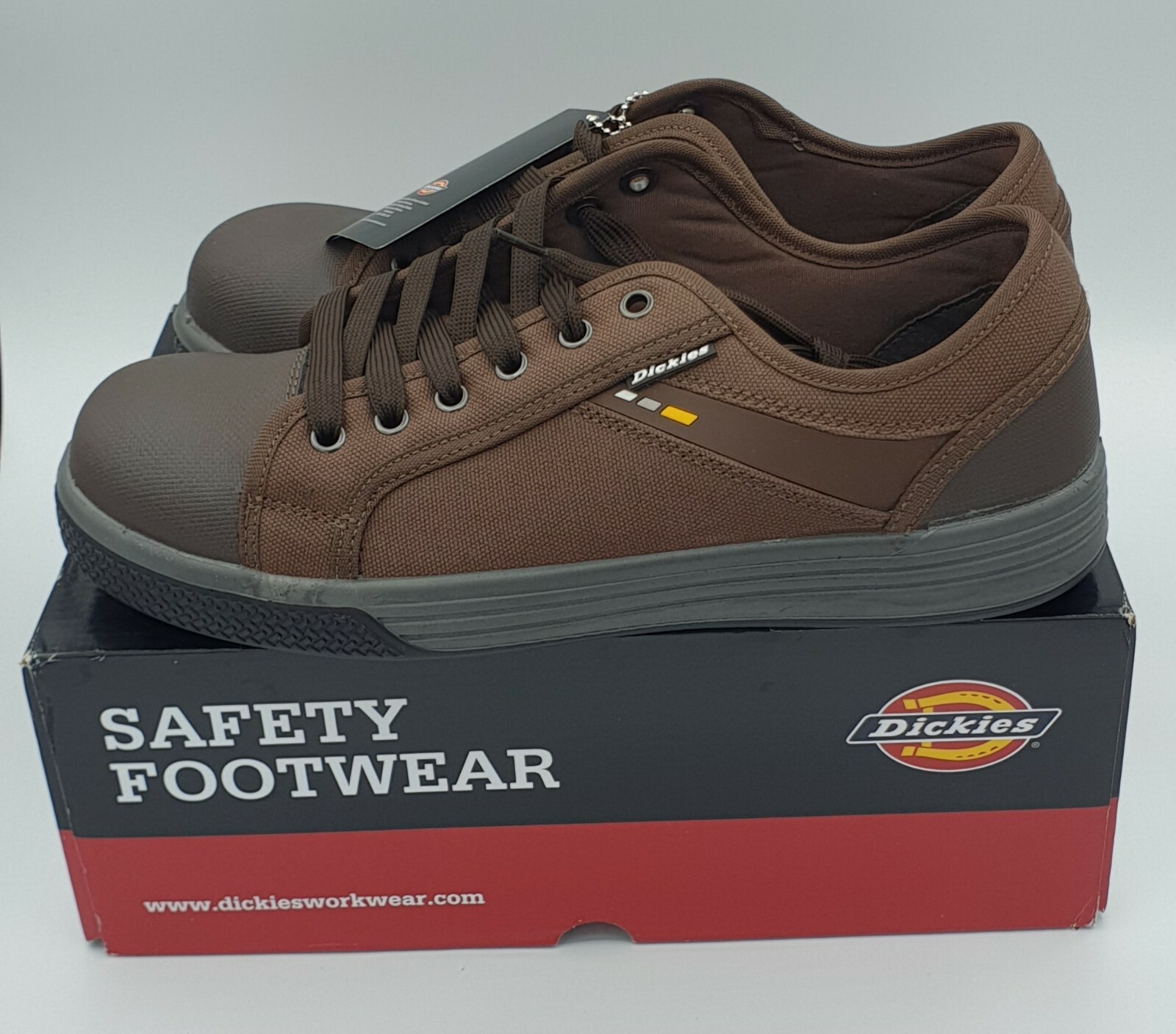 skate style work shoes