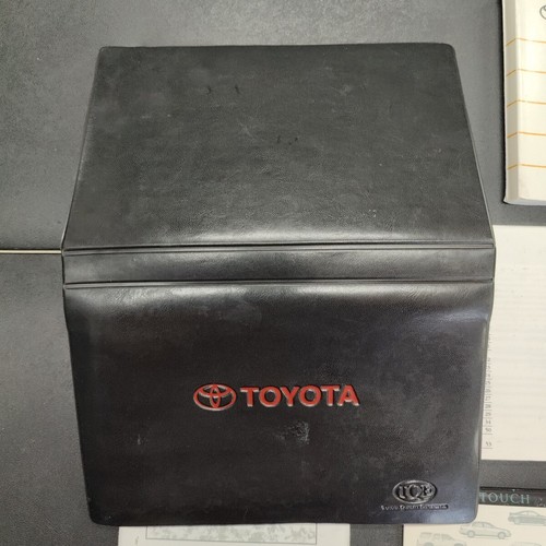 Toyota Camry 1997 manual del propietario folleto de garantía estuche de cuero OEM - Imagen 7 de 7