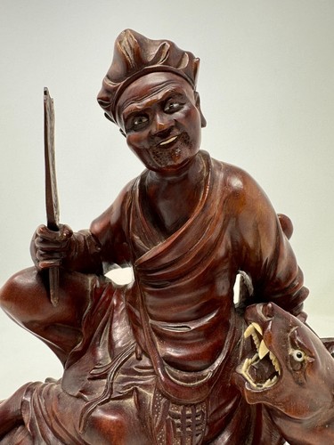 Vintage Carved Asian Man With Tiger - Picture 2 of 9