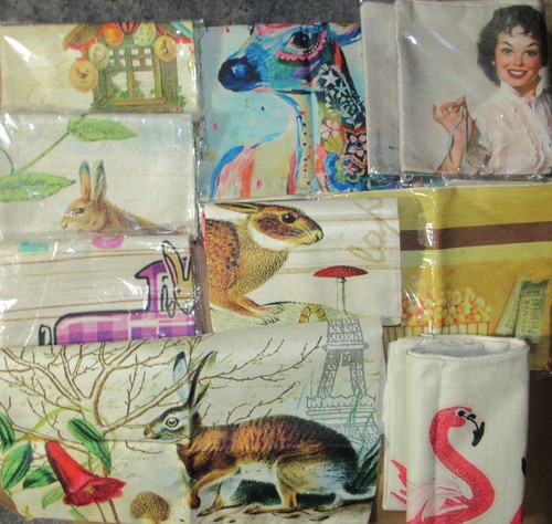 Throw Pillow Covers - Rabbits, Colorful Deer, Movie Night, Flamingo, Lady-CHOOSE - 第 1/10 張圖片