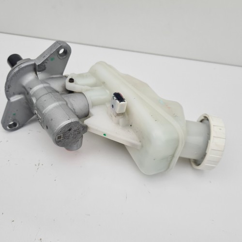 Mitsubishi Mirage Brake Master Cylinder LA LB 12/12-12/21 - Picture 8 of 10