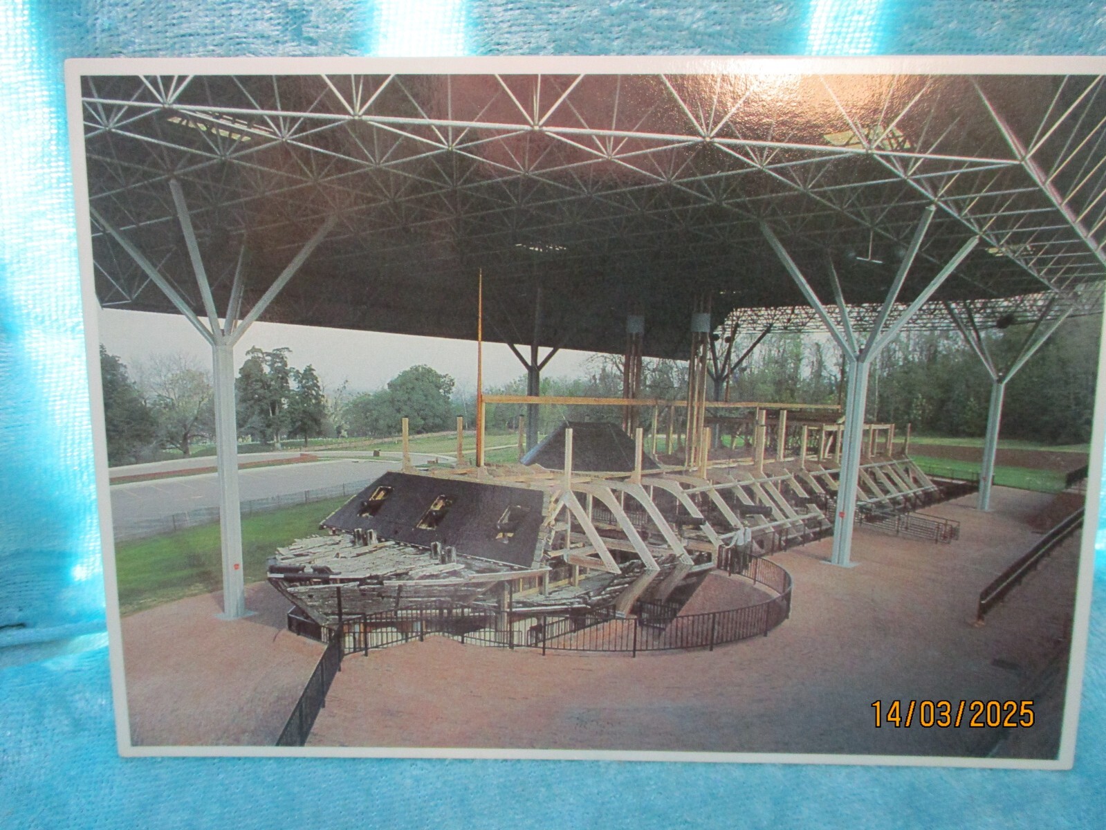 Picture 1 of 2