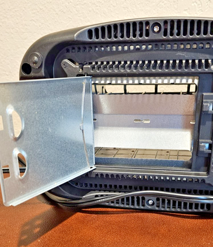 Black & Decker 2-Slice Toaster w/ Extra Wide Slot Push-Button Functions - Picture 7 of 8