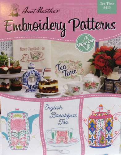 Tante Marthas TEA TIME 413 Stickerei Transfer Muster Buch Teekanne Tasse Untertasse NEU - Bild 1 von 4