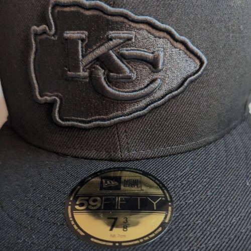 Kansas City Chiefs New Era 59Fifty LP Fitted Hat Cap Size 7 3/8 Black On Black - Picture 2 of 5