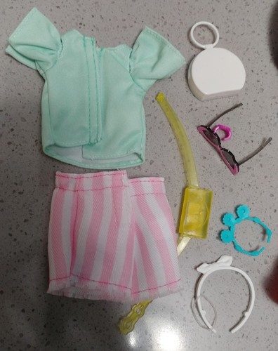 Barbie Hello Kitty Fashion Lot - 3 komplette Sets und extra Kapuzenkleid - Bild 10 von 10