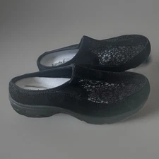 Easy Spirit Traveltime Women’s sz 5.5 Black Lace Suede Comfy  Mule/Clog/Slipper