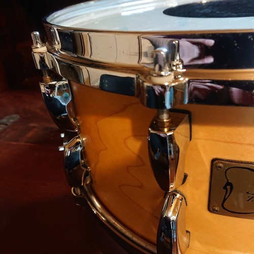 Pearl Z-Type Maple Snare Drum 14"x6.5" - Picture 4 of 8