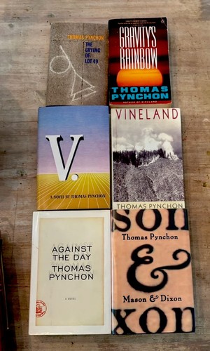 Gravitys Rainbow-V-Crying-Mason Dixon-Lot 6 Thomas Pynchon HC, incl. Rare Vtg PB