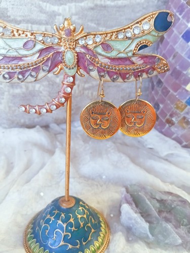 Perfect Laurel Burch Marsh Lion Cat Gold Tone Dangle Earrings Pierced Ears