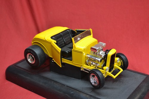 1932 American Muscle Ford Street Rod 1:18 "The Deuce", gelb-schwarze Nadelstreifen - Bild 8 von 10