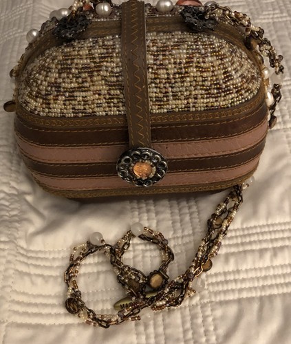Mary Frances Beaded Evening Bag - Picture 4 of 17