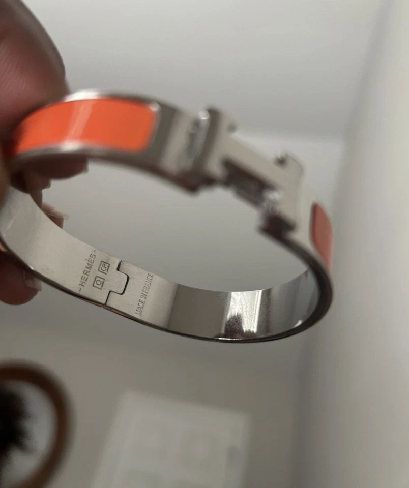Brazalete Pulsera HERMES Clic Paris Esmalte H Logo - Usado Excelente Estado Foto 2 de 3